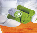Cama, mesa e banho em Ferraz de Vasconcelos